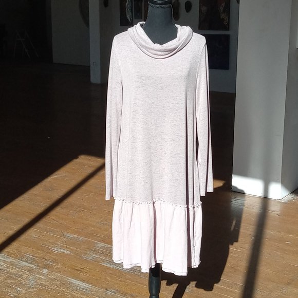 Soft Surroundings Dresses & Skirts - Soft surroundings pink and gray midi length long sleeve dress